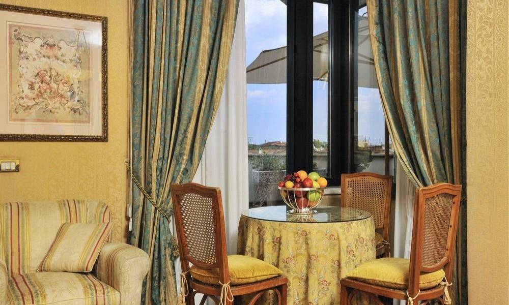 Romantische suite Mecenate Palace Hotel