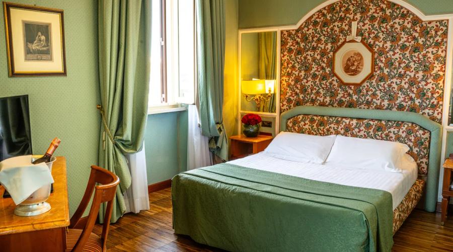 Romantisches Zimmer in Rom: der Charme eines Aufenthalts im Mecenate Palace Hotel Mecenate Palace Hotel Romantisches Zimmer in Rom: der Charme eines Aufenthalts im Mecenate Palace Hotel Mecenate Palace Hotel