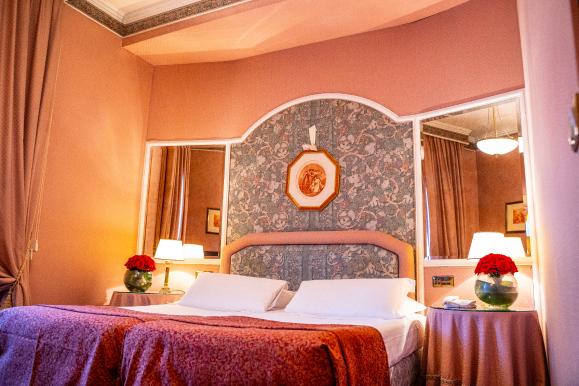 Premium-Doppelzimmer Mecenate Palace Hotel Rom Premium-Doppelzimmer Mecenate Palace Hotel Rom
